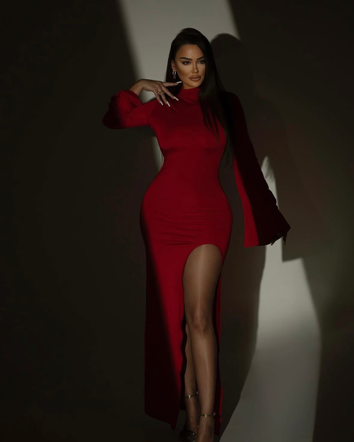 Backless Luxe Gownm - Red